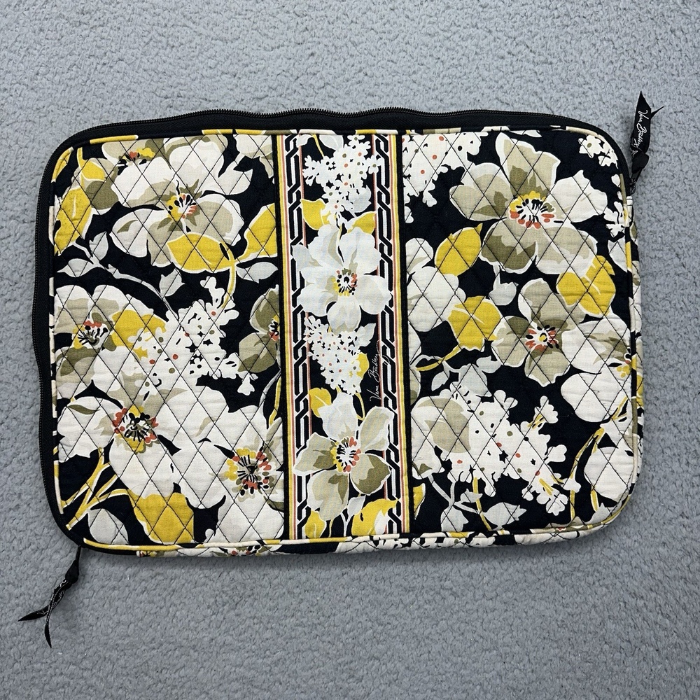 Vera Bradley Dogwood Quilted Laptop Computer Protective Sleeve Travel Carry Bag